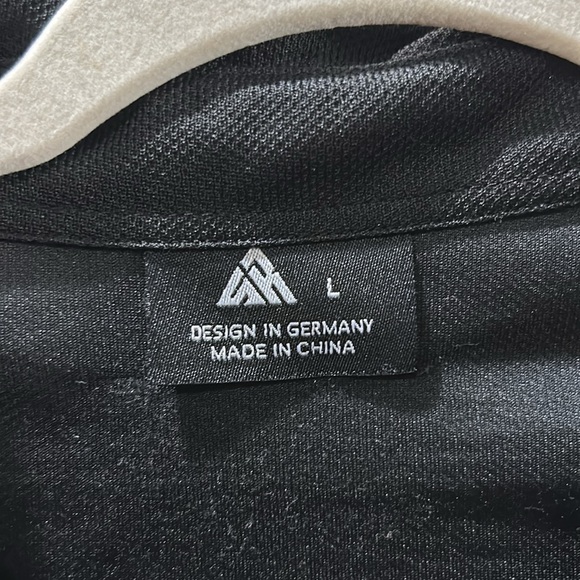 Men’s black short sleeve polo size L - Picture 2 of 5